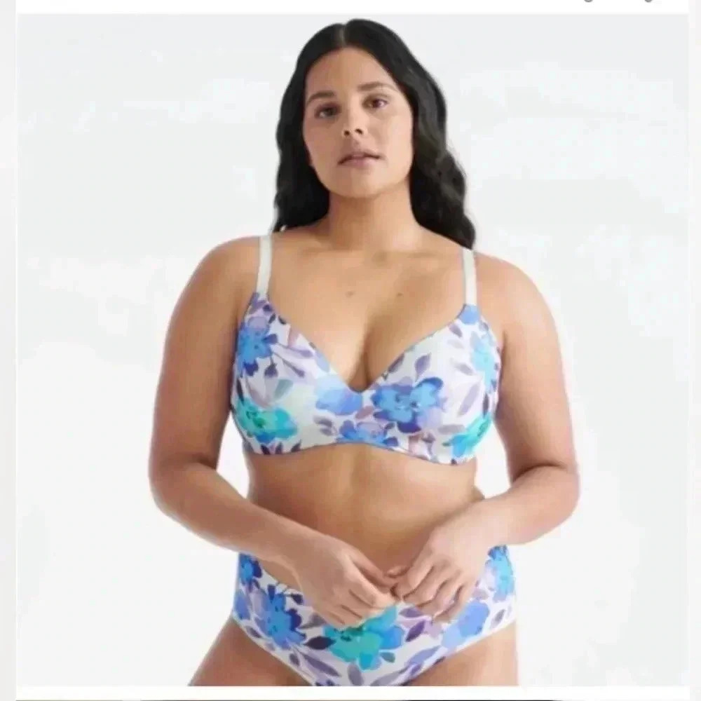 Knix Wing Woman Contour Floral Painted Bloom  Size 4